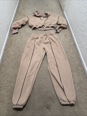 Cropped Fleece Sweatshirt & Jogger Set - Beige